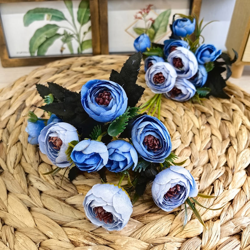 Искусственные цветы в Кургане | Цветы искусственные «Камелии», голубые, букет
